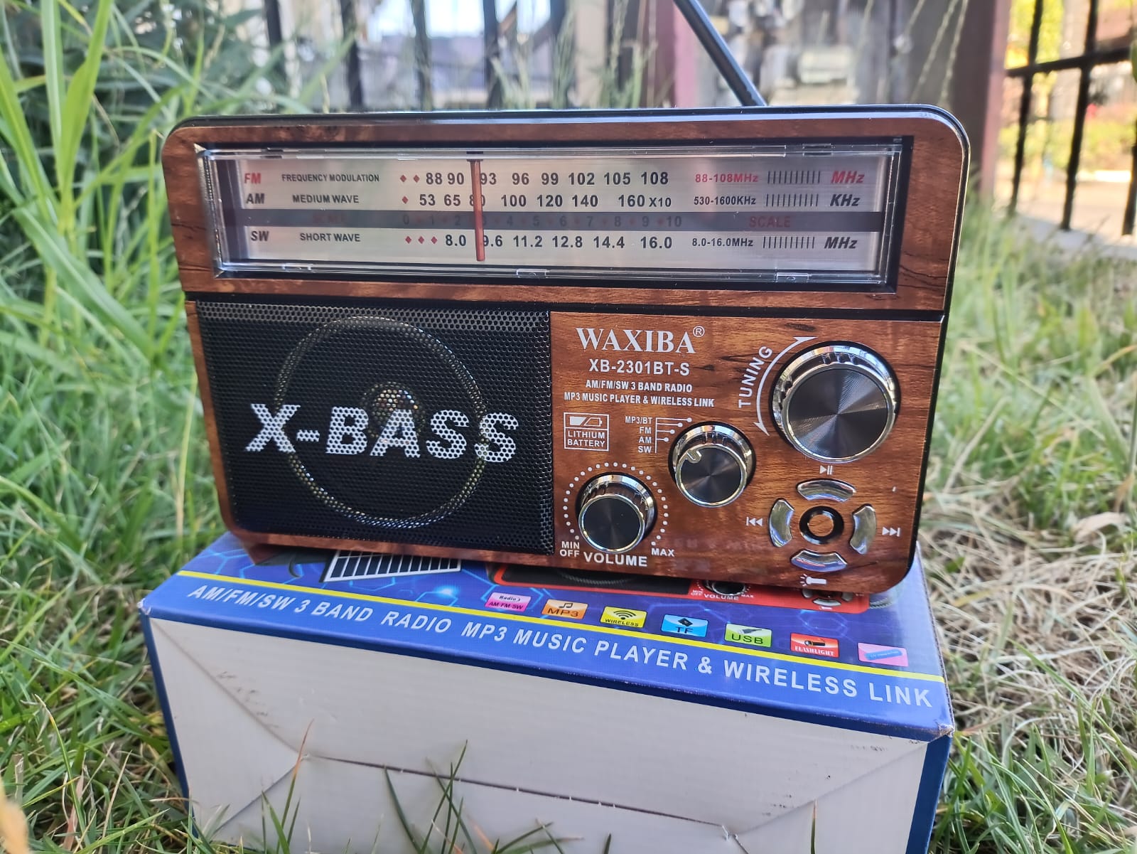 RADIOS SOLARES Y RECARGABLES FM/AM